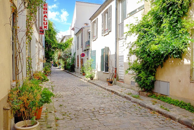 Paris : Rue des Thermopyles, promenade fleurie et souvenirs du village de Plaisance – XIVème